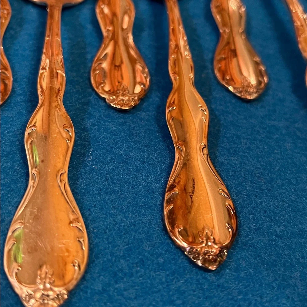 1964 VTG set of 11 teaspoons 6” Wm Rogers Melody Camelot Silverplate Flatware